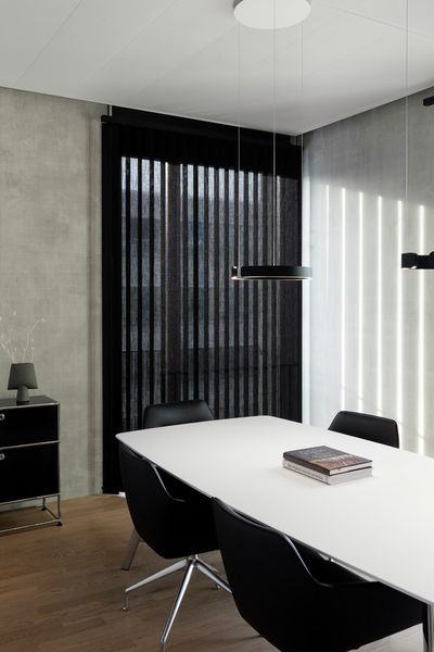 Sistemas de bandas verticales, SG 2960, Colorama 2, Office, Bern, Switzerland