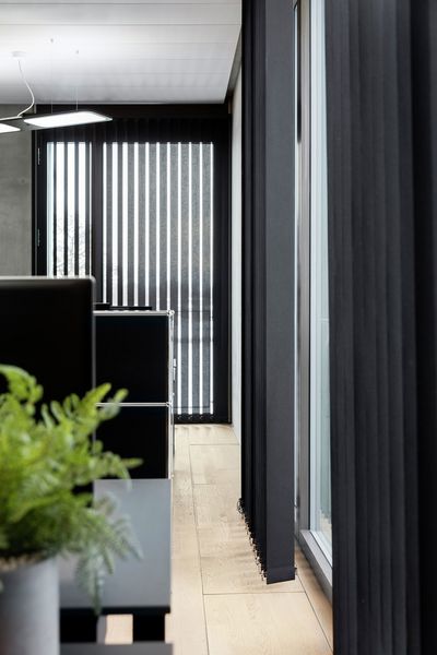 Sistemas de bandas verticales, SG 2960, Colorama 2, Office, Bern, Switzerland